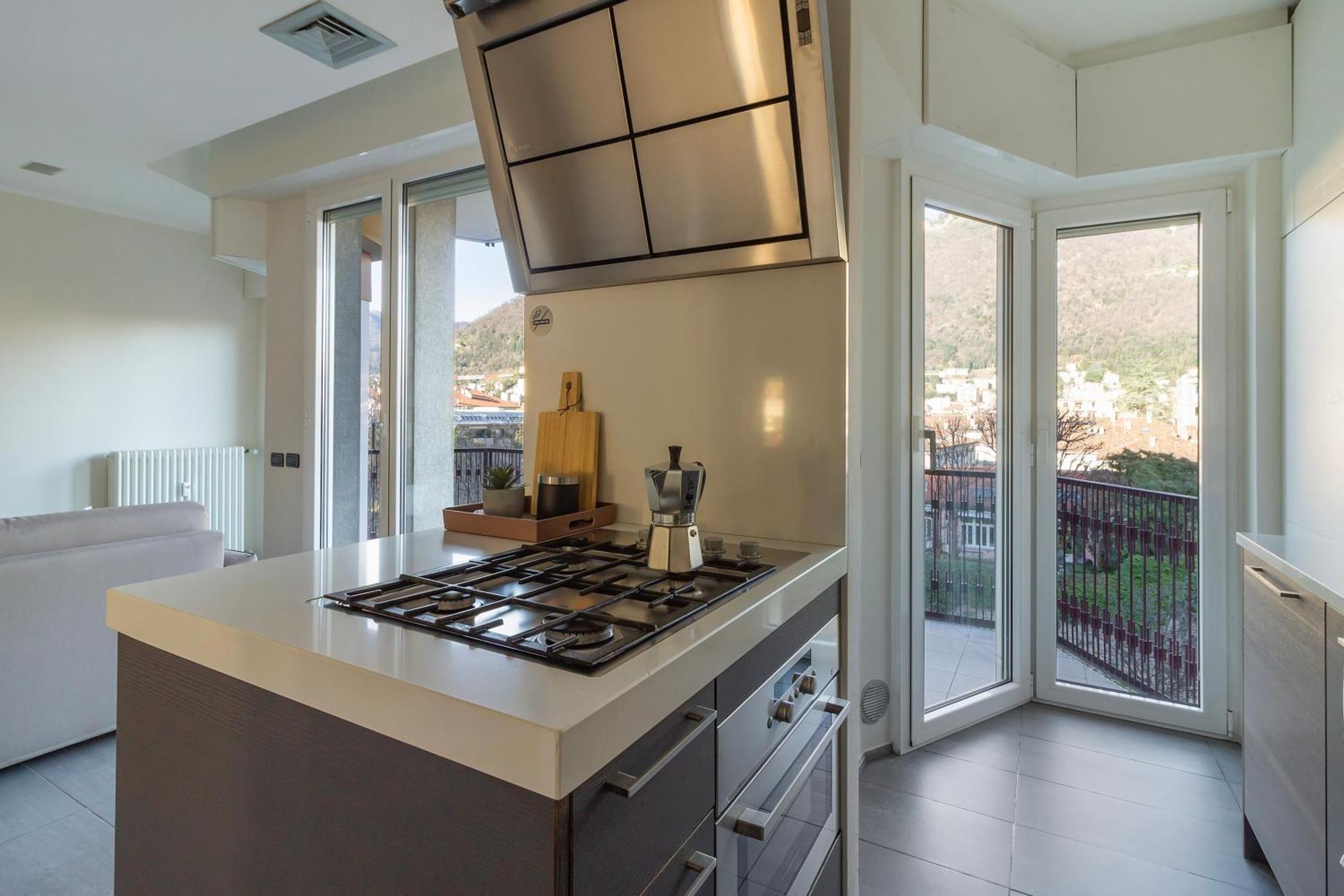 Cathedral View Trilocale Apartment Como Bagian luar foto