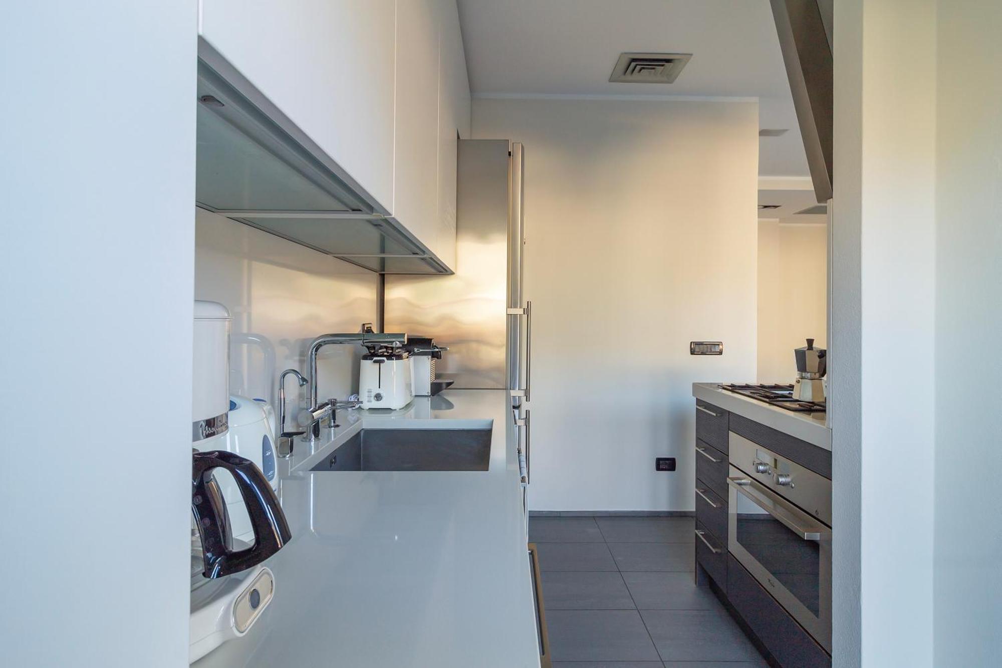 Cathedral View Trilocale Apartment Como Bagian luar foto
