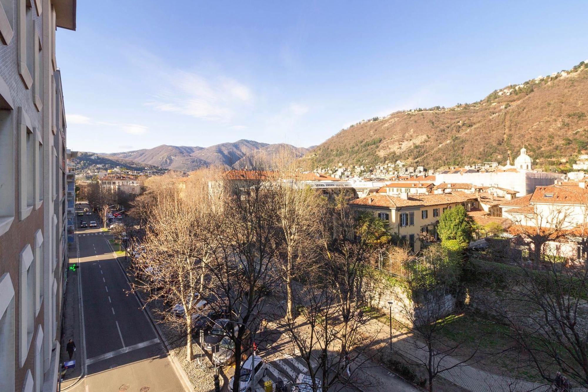 Cathedral View Trilocale Apartment Como Bagian luar foto